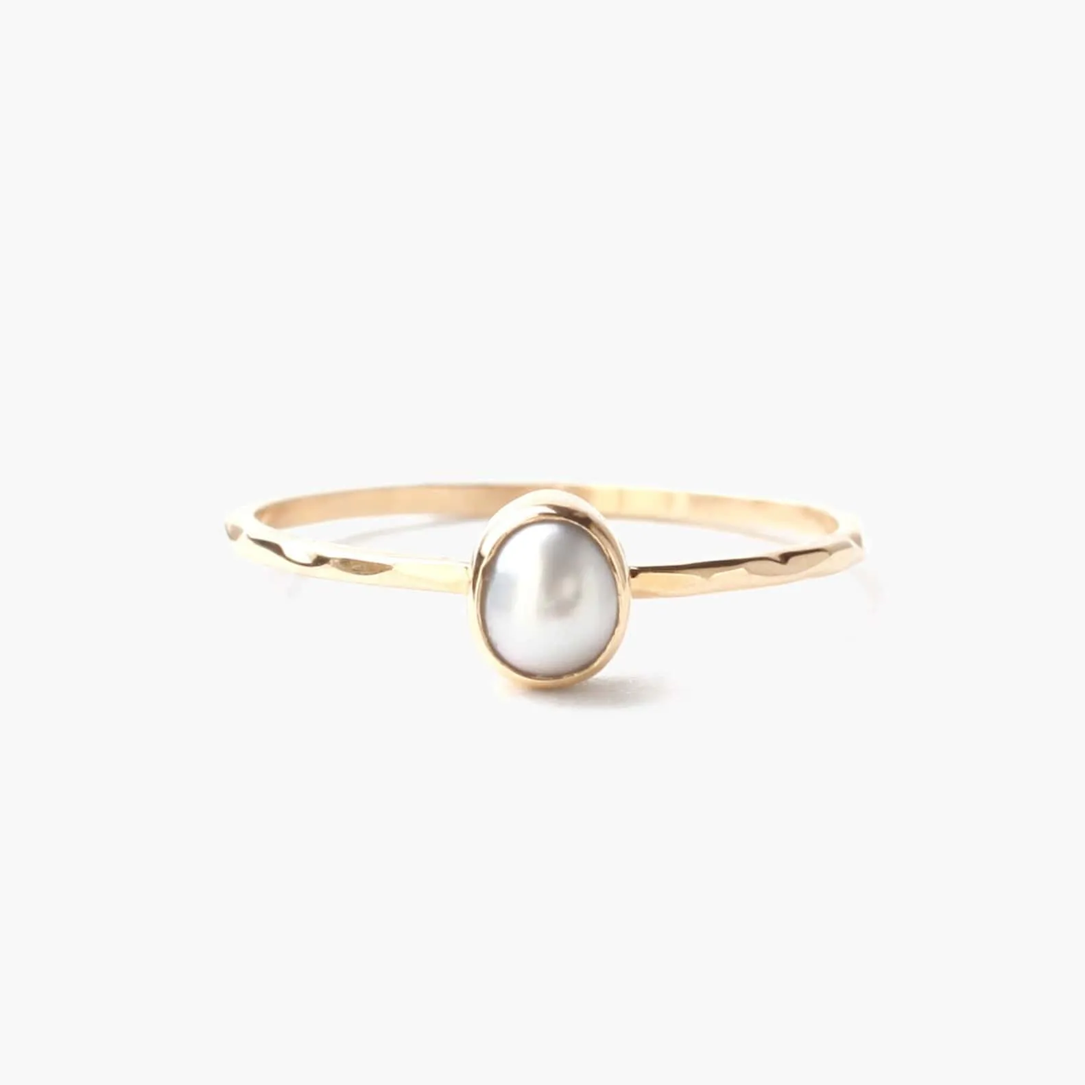 14k Ring with White Freshwater Pearl