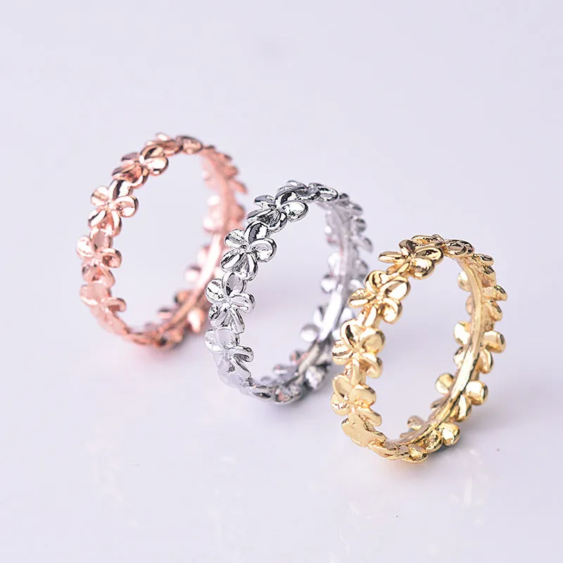 Aesthetic Engraved Ditsy Flower Beaded Rings