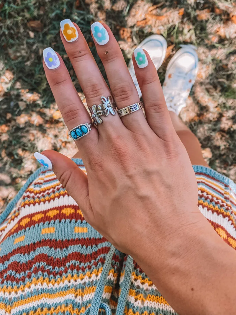 Aesthetic Engraved Ditsy Flower Beaded Rings