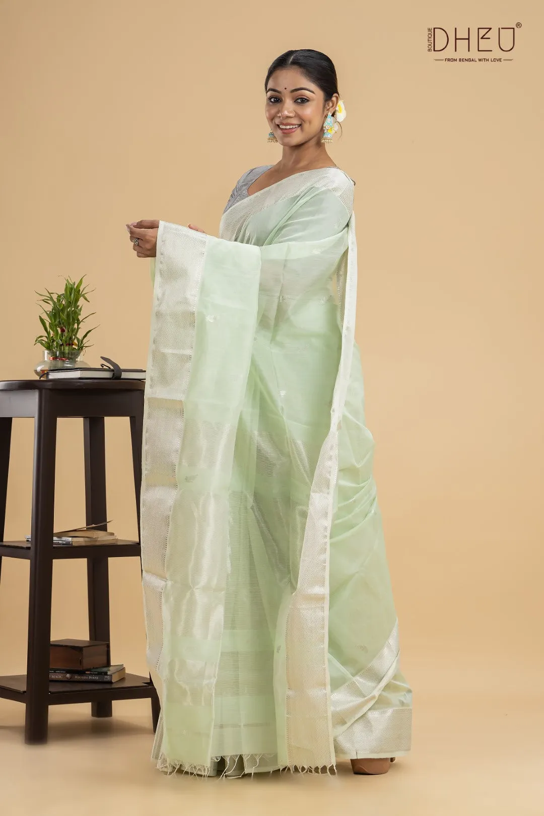 Amazon Parrot- Maheswari Silk Saree