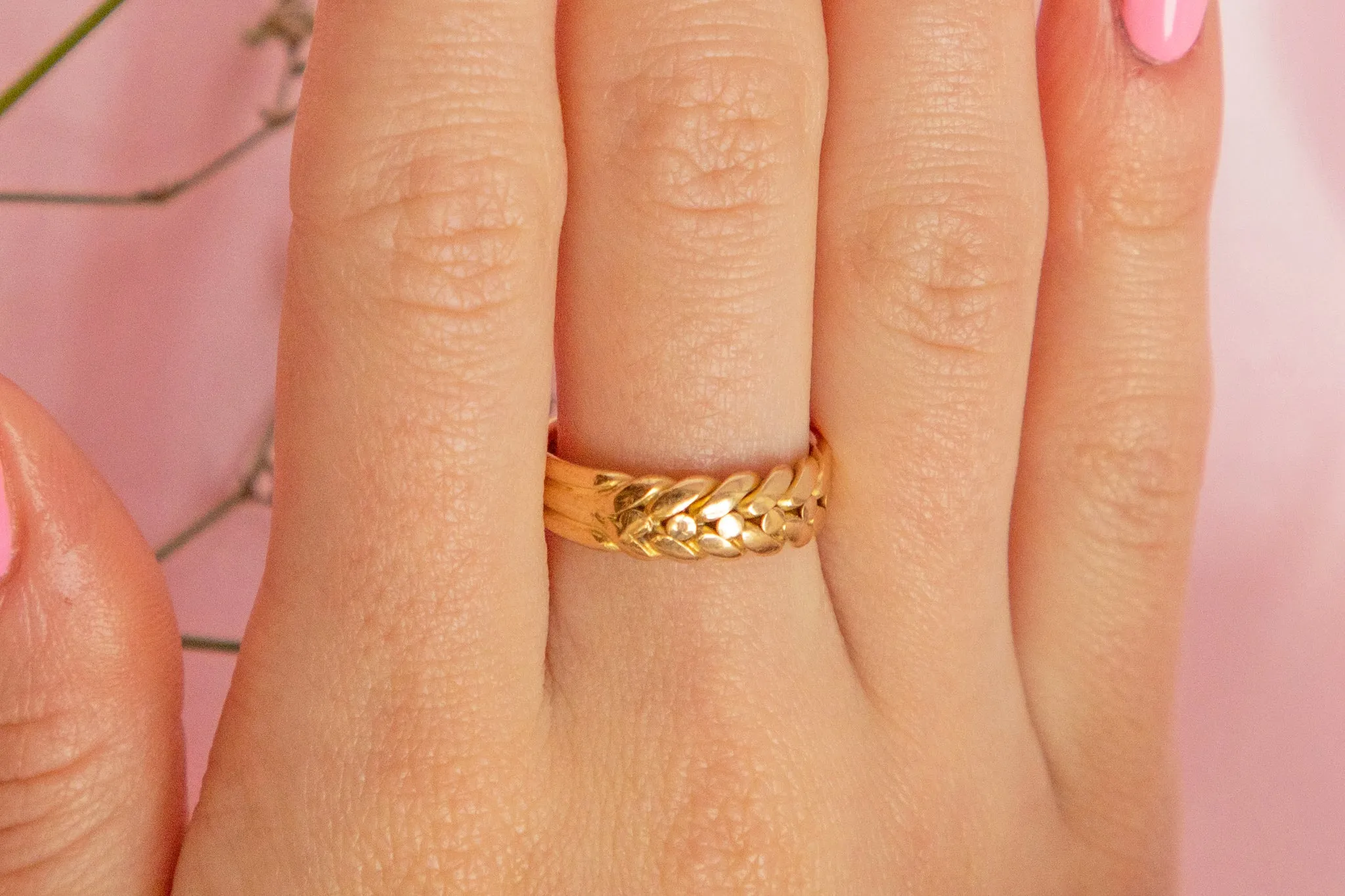 Antique 18ct Gold Keeper Ring