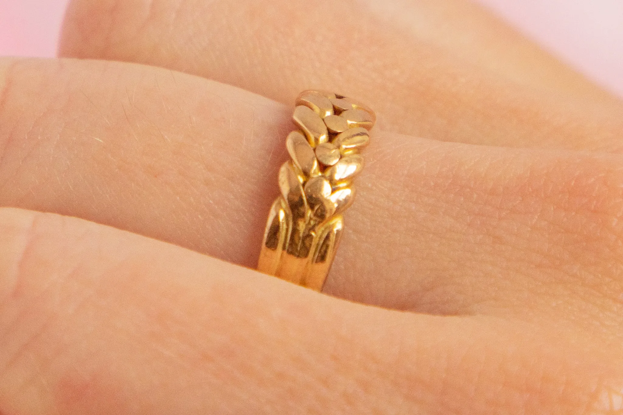 Antique 18ct Gold Keeper Ring