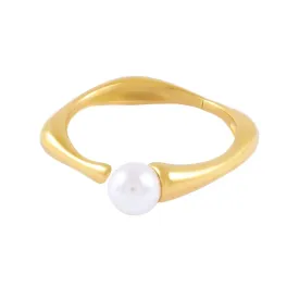 Cleo Pearl Ring