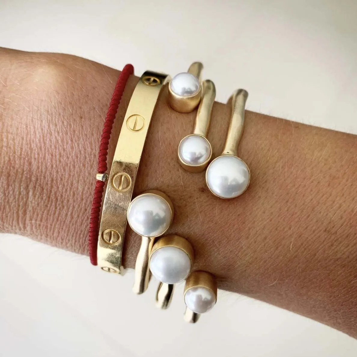 DOUBLE PEARL CUFF - GOLD