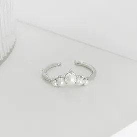 Dreaming in Pearl Ring