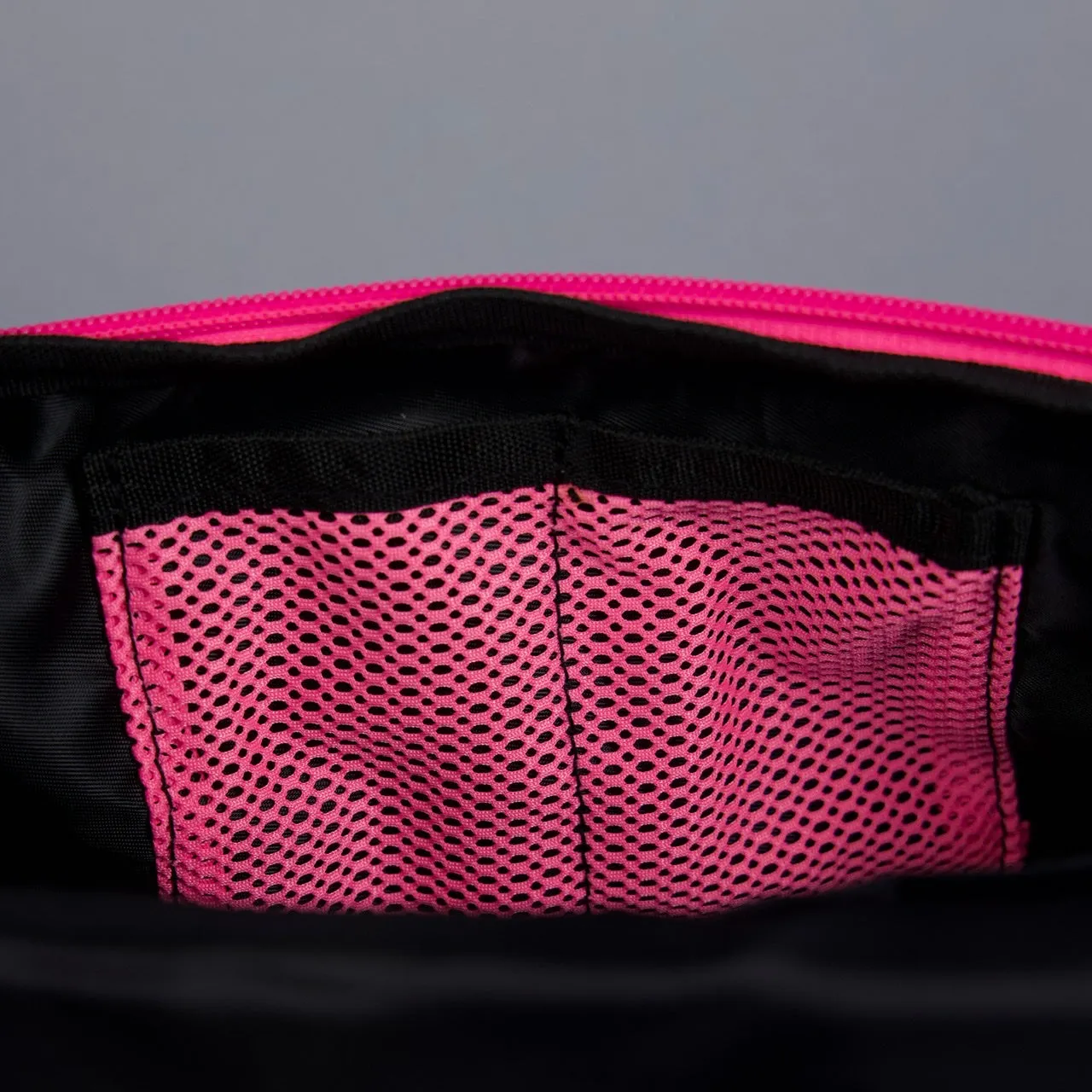 Fanny Pack Pink Venom