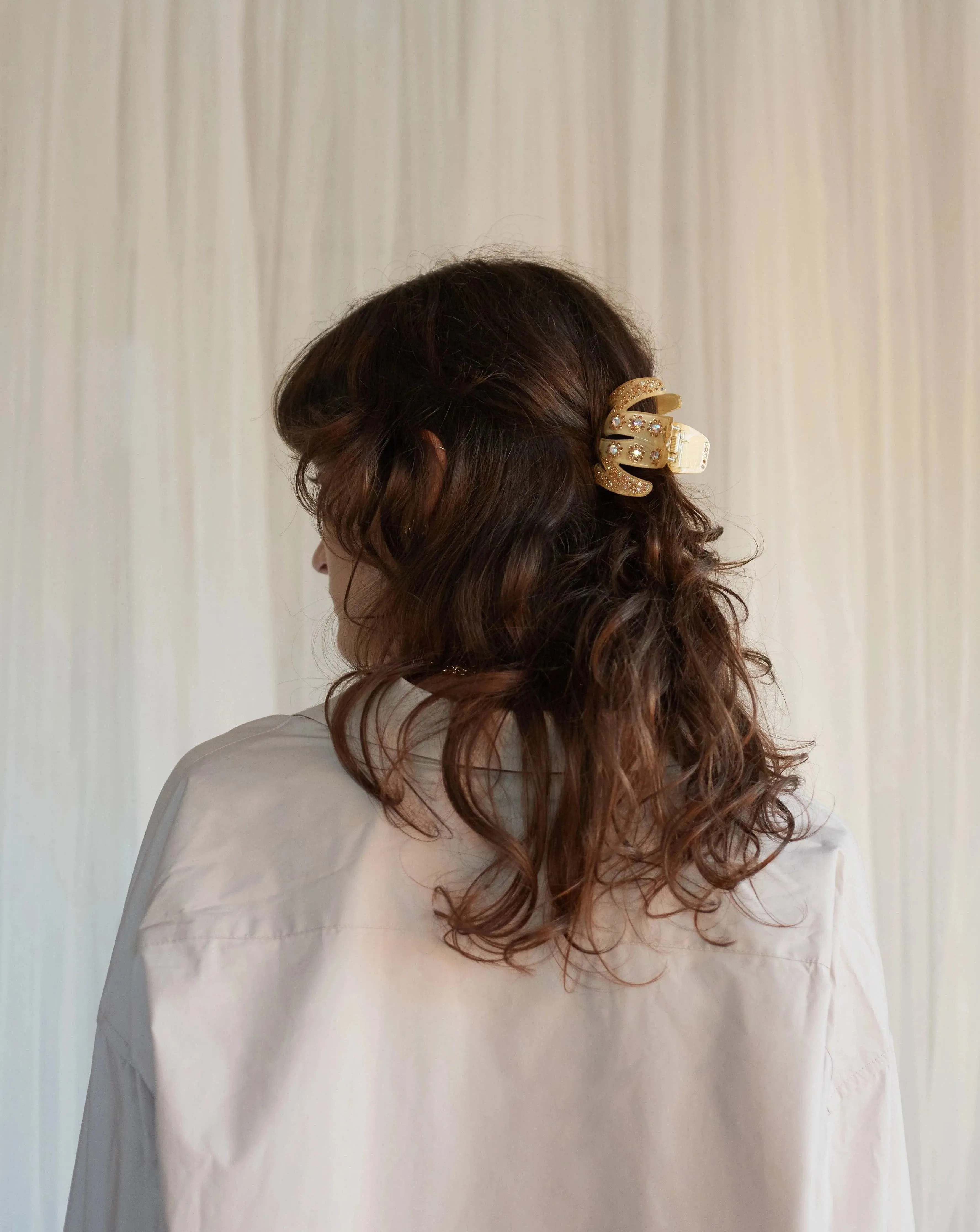 Lotus Clip in Champagne