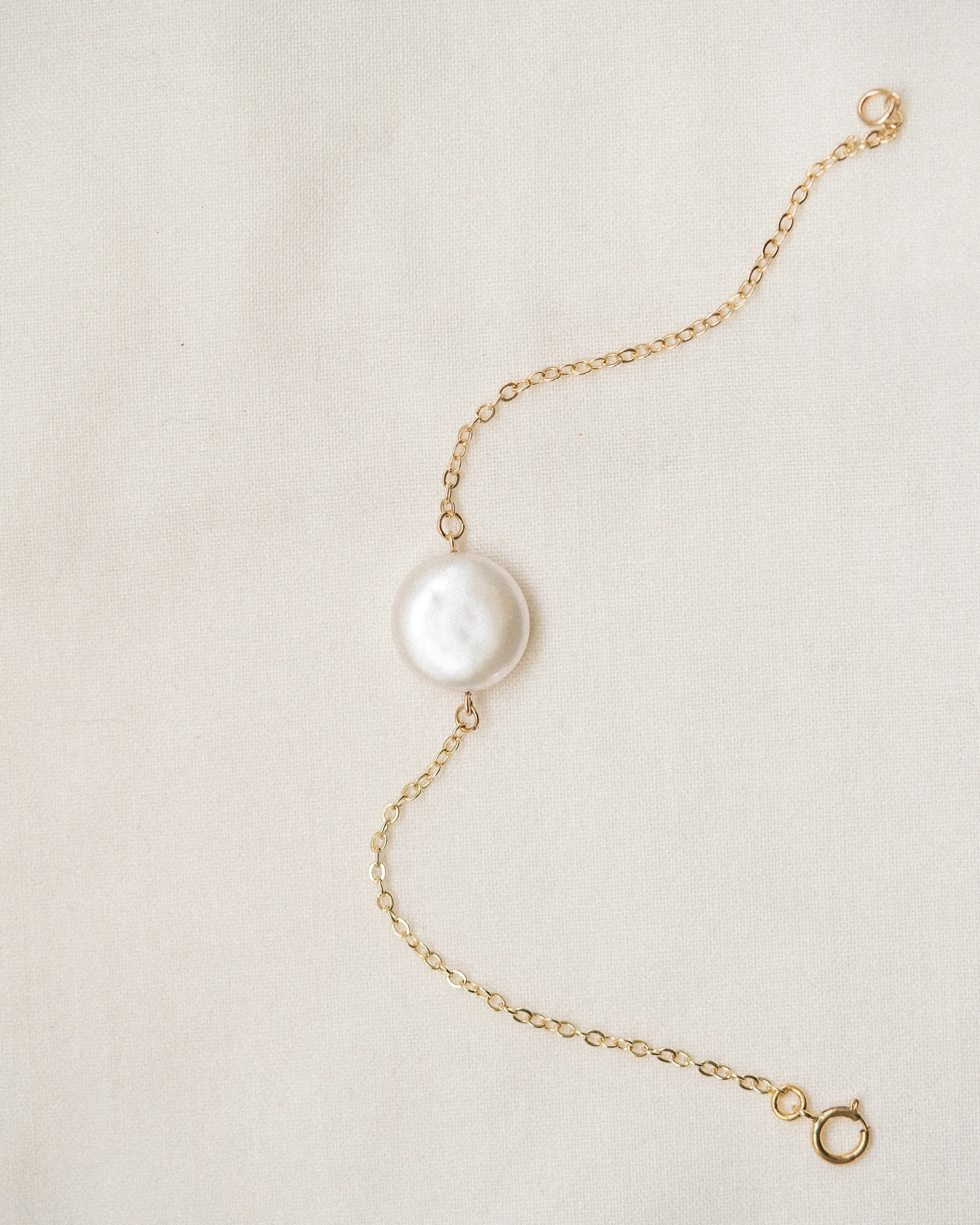 Lua Pearl Bracelet