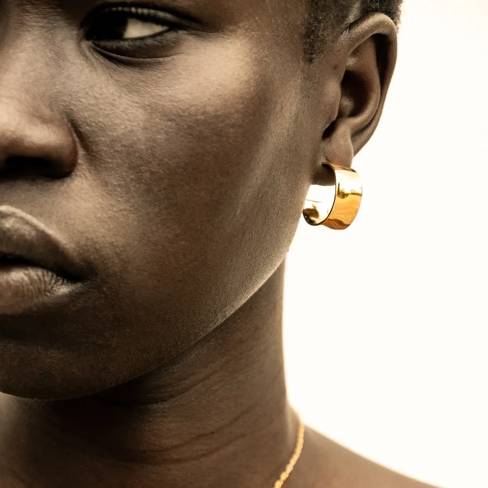 Maji Mini Hoop Earrings