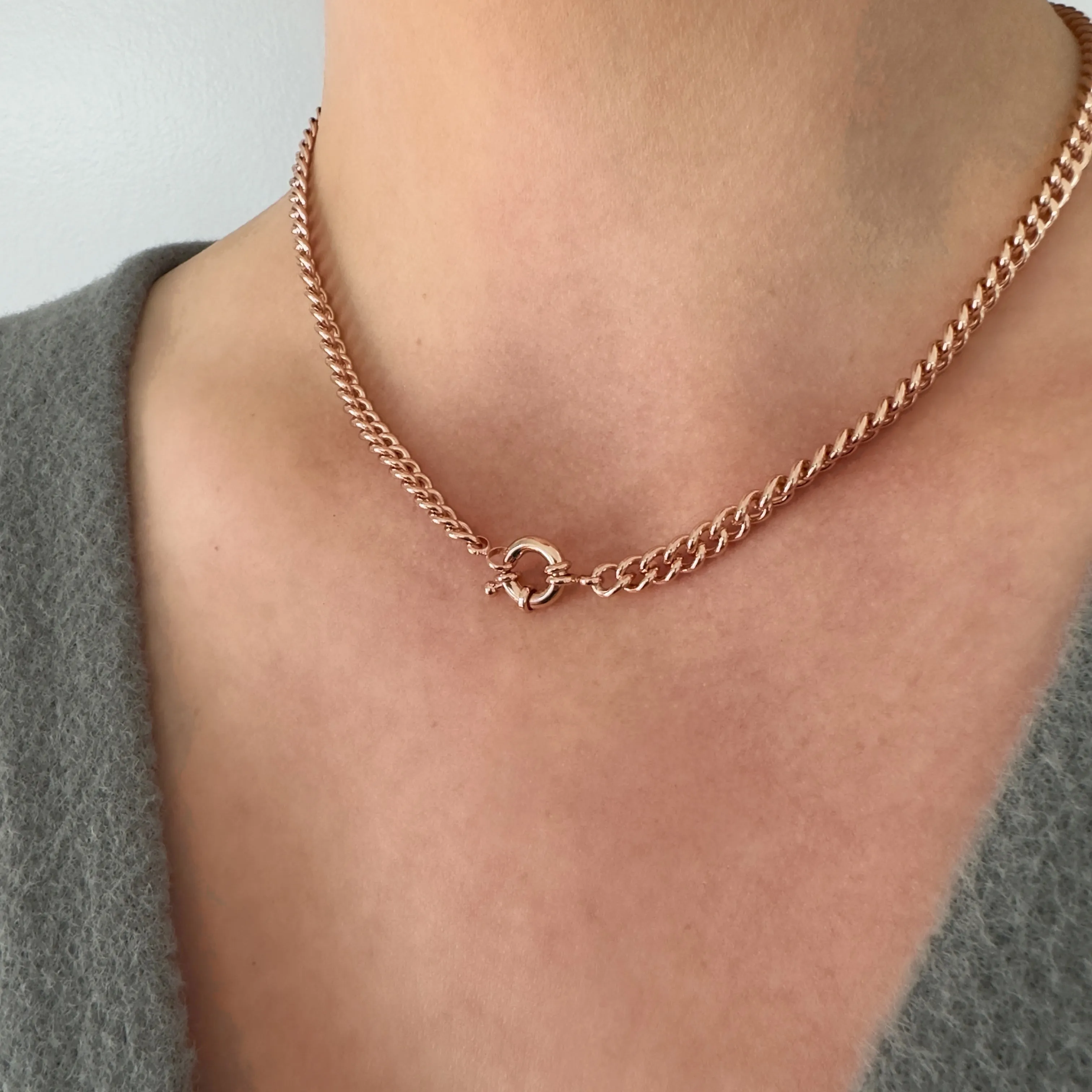 Poppy Rose Gold Necklace