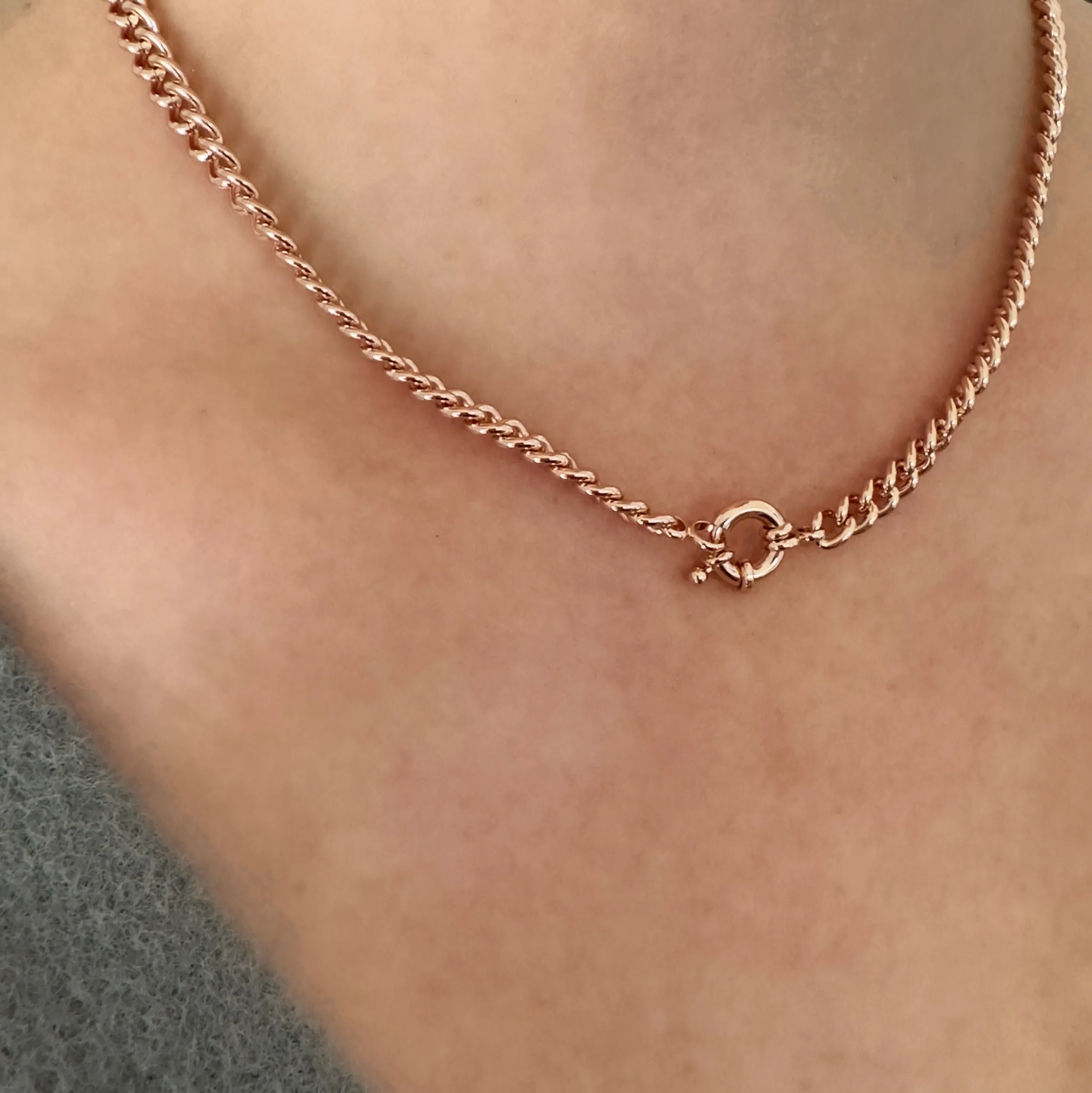 Poppy Rose Gold Necklace