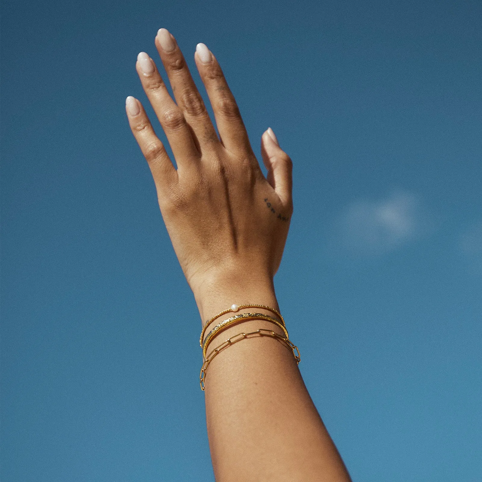 River Gold and Pearl Bracelet