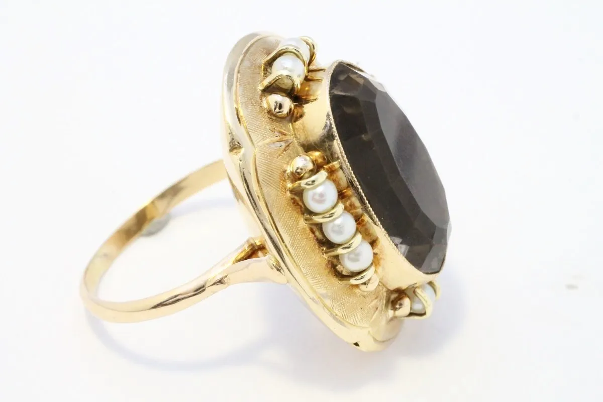 Smoked quartz and pearl cocktail ring in 14 carat gold