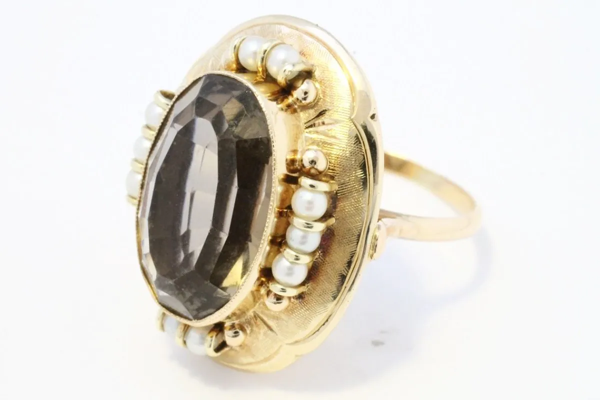 Smoked quartz and pearl cocktail ring in 14 carat gold