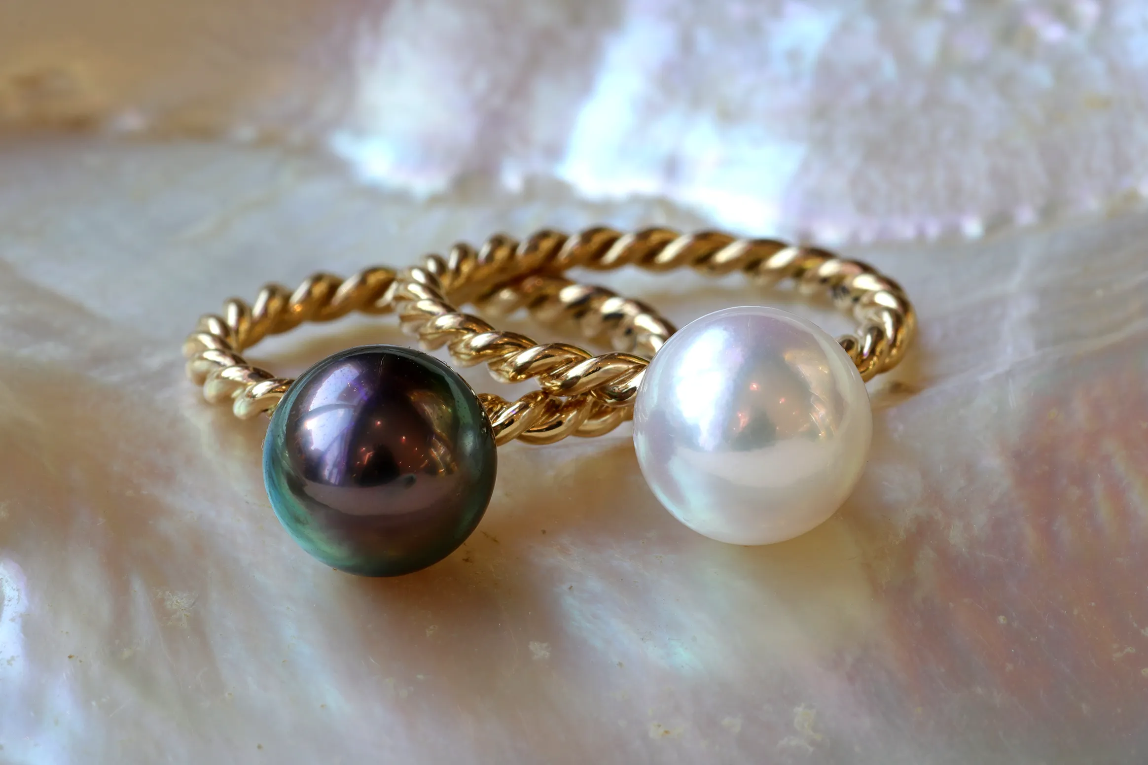 Twisted Band Akoya Pearl Ring