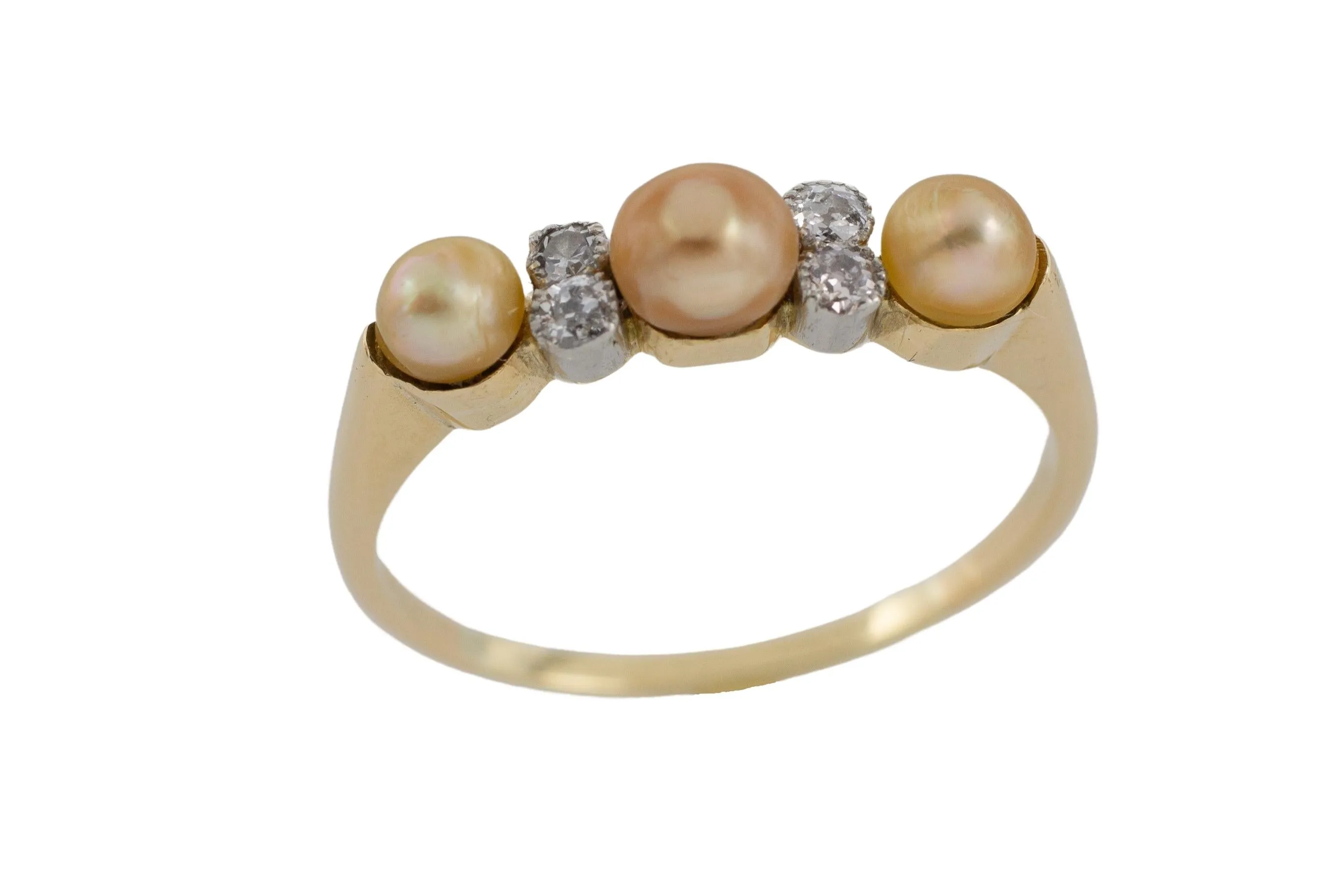 Vintage beige pearl and diamond ring